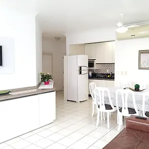 Ap Em Balneario Pereque Apartamento